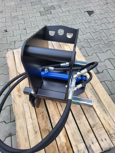 Chwytak hydrauliczny do słupków