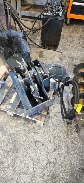 Frezarka hydrauliczna do korzeni
