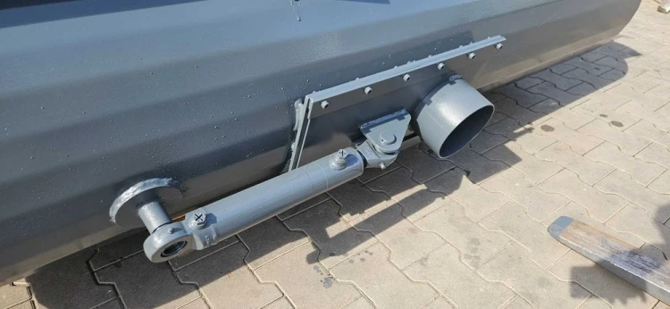 Mieszalnik hydrauliczny do betonu i paszy