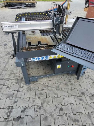 Ploter plazmowy CNC / wypalarka / wycinarka ze stołem CNC